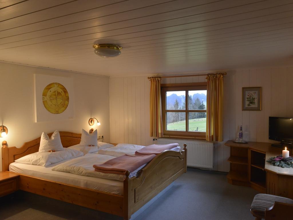 Landhaus Kennerknecht Kur Und Ferien Hotel Oberstaufen Room photo