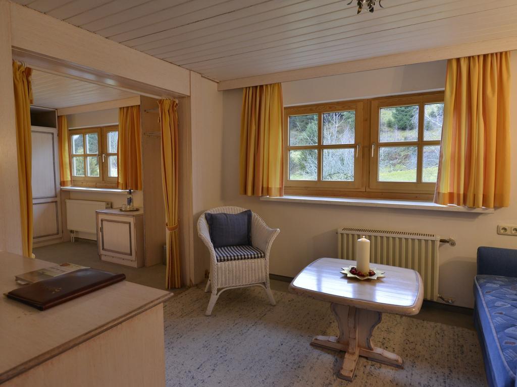 Landhaus Kennerknecht Kur Und Ferien Hotel Oberstaufen Room photo
