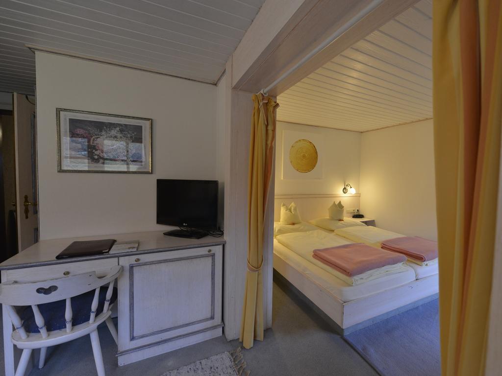 Landhaus Kennerknecht Kur Und Ferien Hotel Oberstaufen Room photo